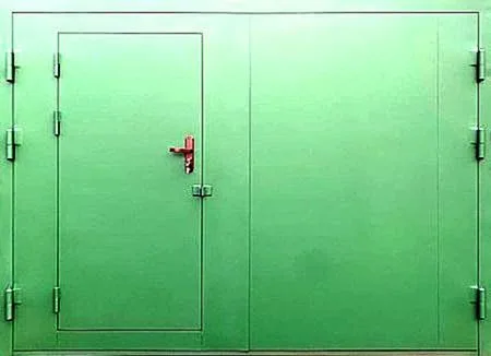 Распашные ворота Grand-22 (Нитроэмаль) - внешняя сторона